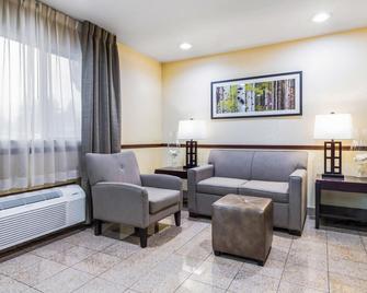 Quality Inn and Suites Lacey Olympia - Lacey - Huiskamer