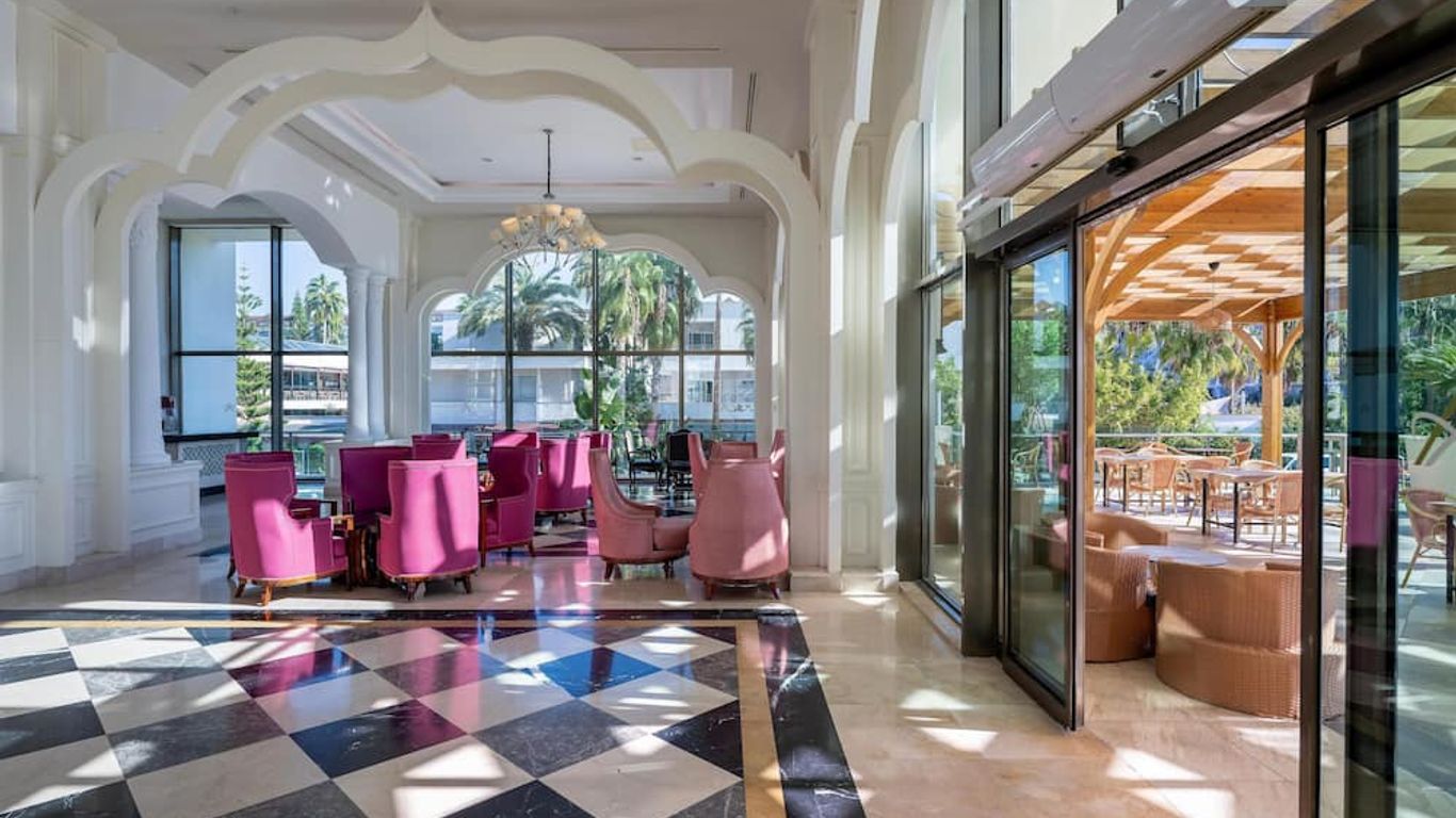 شافيرا ديلوكس ريزورت آند سبا