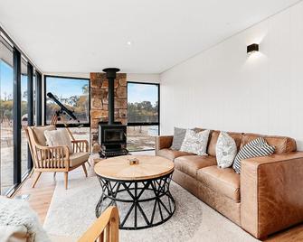Talbot Lodge - York - Living room