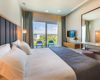 Napa Mermaid Hotel & Suites - Ayia Napa - Bedroom