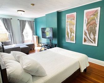 Stylish Hotel Style Suite in Geneva's Uptown Row - Geneva