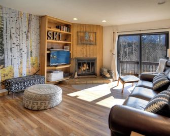 Cascade Village 311 Near Purgatory - Cozy Aspen Grove Retreat - Durango - Living room