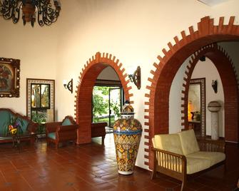 金塔里加伊克諾酒店 - 瓦拉多利 - 巴利亞多利德（墨西哥） - 櫃檯