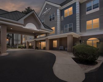 Country Inn & Suites by Radisson, Tucson Air, AZ - טוסון - בניין