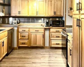 Single Story Home in a quiet neighborhood - Lakeview - Cocina
