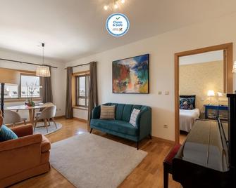 BBA Apartments Boavista - Casa da Música with free parking - Porto - Living room