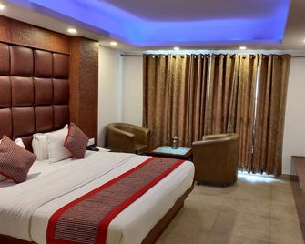 Hotel Hamers International - Mussoorie - Bedroom