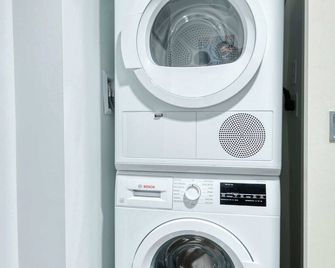 Modern Apt In Kendall Square - Cambridge - Laundry facility