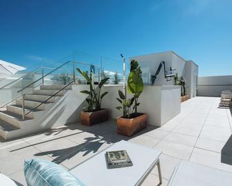 Sercotel Sevilla Guadalquivir Suites - Seville - Building