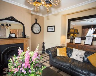 Holly Lodge Guest House - Windermere - Phòng khách