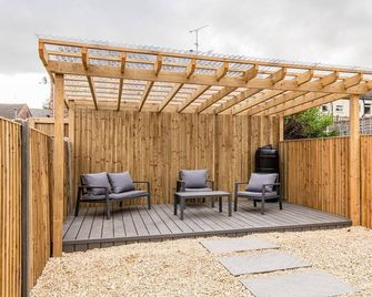 Stylish Renovated Home in Pontefract - Pontefract - Innenhof