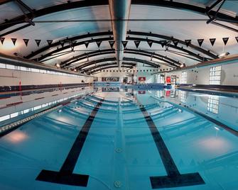 Thredbo Alpine Hotel - Thredbo - Pool