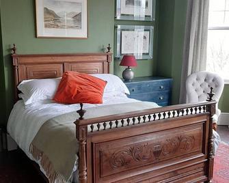Trent Rd - London - Bedroom