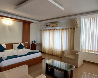 Sasthapuri Hotels - Gudalur - Habitación