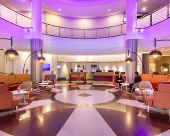 Novotel Perth Langley - Perth - Resepsjon