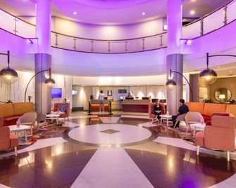 Novotel Perth Langley - Perth - Resepsjon