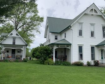 Bren Bella Little House - Lafayette - Building