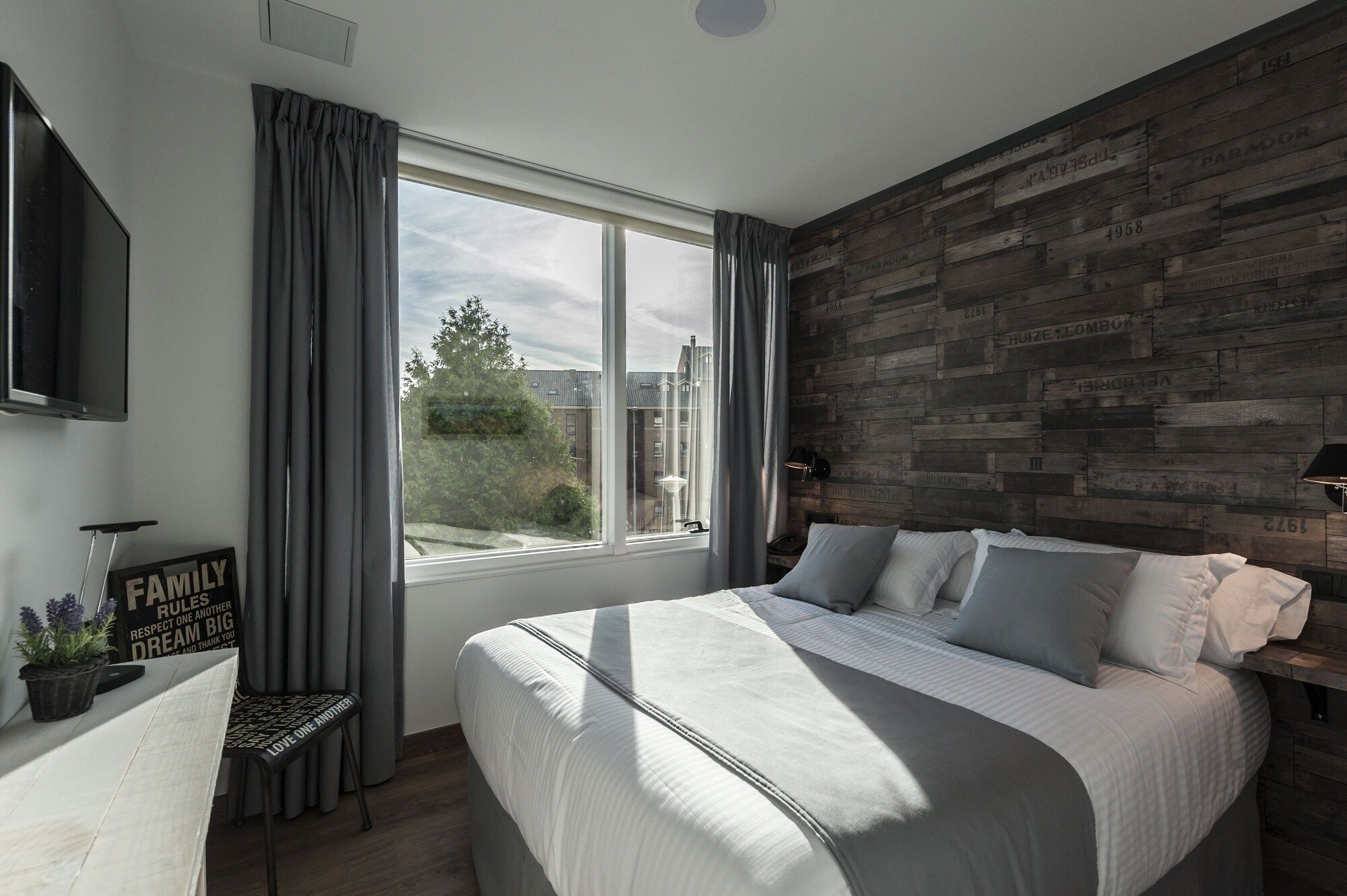 سويت هوم ساردينيرو - سانتاندر - غرفة نوم