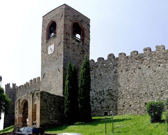corteallago - Moniga del Garda - Gebouw
