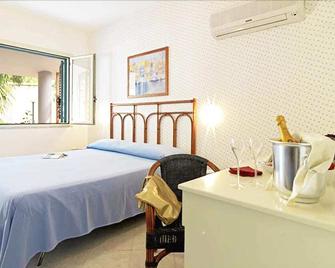 Villaggio Le Palme - Ascea - Bedroom