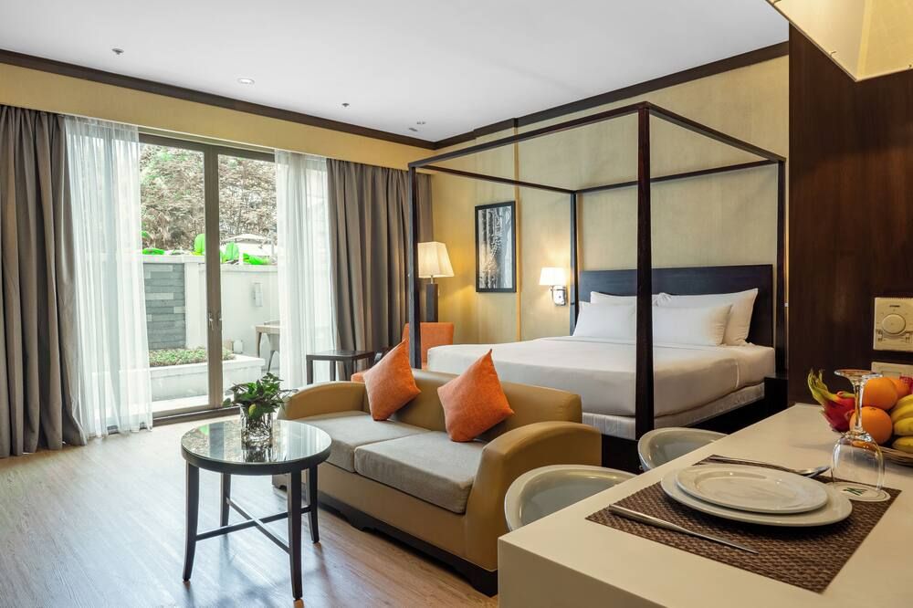 فندق ميكاسا أول سويتس