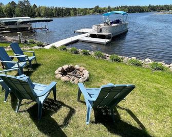 Family boating cottage on Whitefish Chain of Lakes - Pequot Lakes - Patio