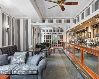 Royal Beacon Hotel - Exmouth - Lounge