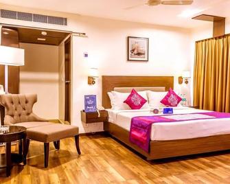 OYO 8770 Hotel Ramachandra Ridge - Visakhapatnam - Soveværelse