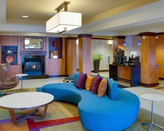 Fairfield by Marriott Inn & Suites Melbourne West/Palm Bay - מלבורן - סלון