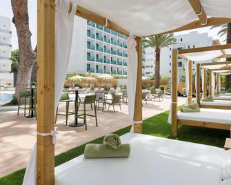 Copaiba by Honne Hotels - Palma - Patio