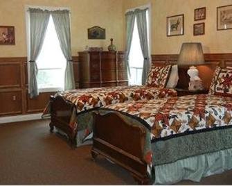 The Feathered Star B&B - Egg Harbor - Bedroom
