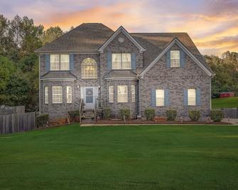 Unforgettable Family Experience -- Close to many Attractions - Hampton - Edificio