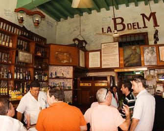 Casa Yaque - Havana - Bar