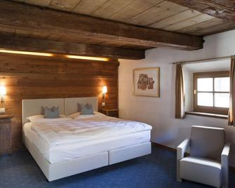 Historic Hotel Chesa Salis - Bever - Спальня