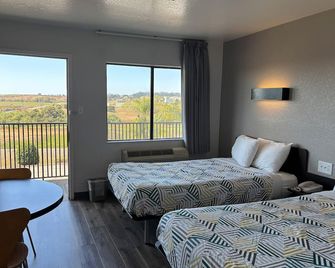 Motel 6 Watsonville Monterey Area - Watsonville - Slaapkamer