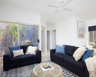 The Atrium Shoal Bay - Shoal Bay - Pokój dzienny