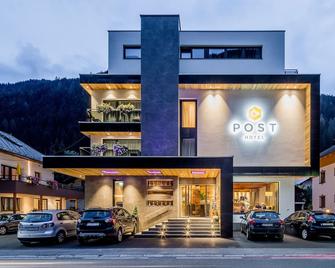 Post Hotel Paznaun - See - Budova