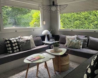 Ile Aux Pies Home 4 People - Redon - Living room