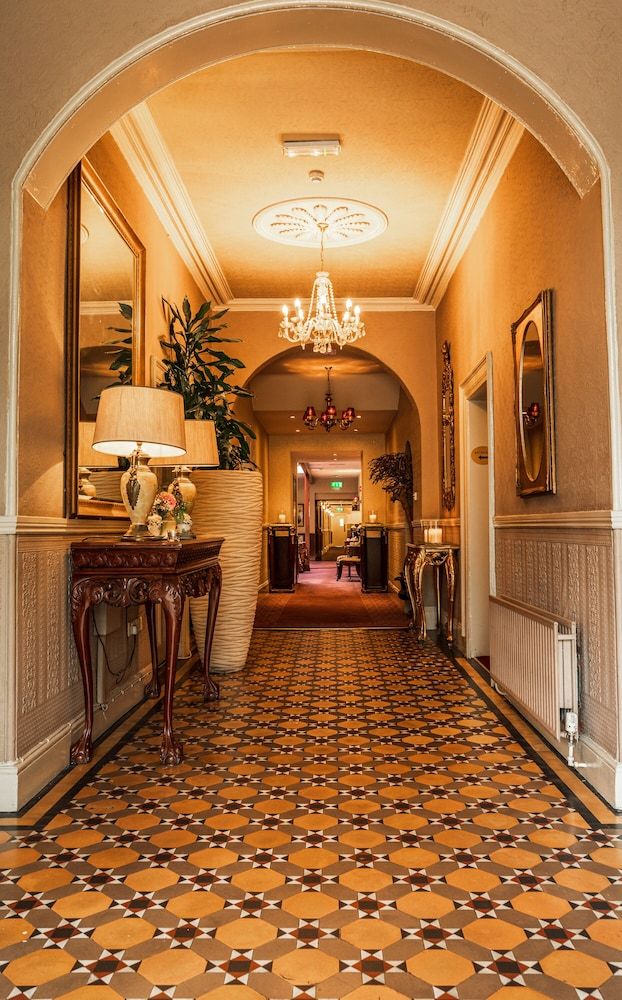 Summerhill House - Wicklow - Hallway