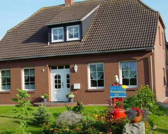 Oberdeck - Ostseebad Dierhagen - Building