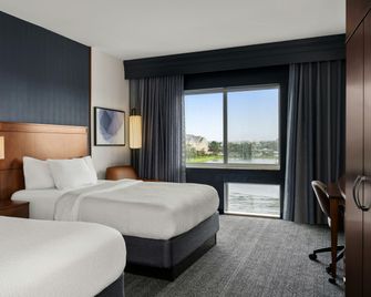 Courtyard by Marriott Evansville East - Evansville - Habitación