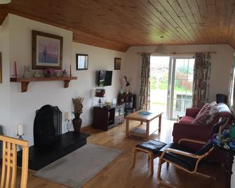 Cliff View, 2 Knockrahaderry - Liscannor - Living room