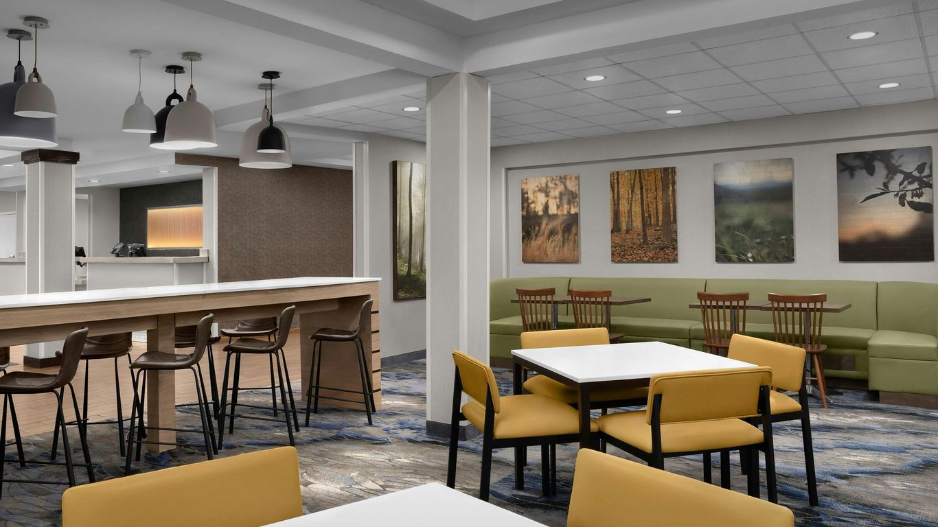 Fairfield Inn & Suites by Marriott Emporia I-95