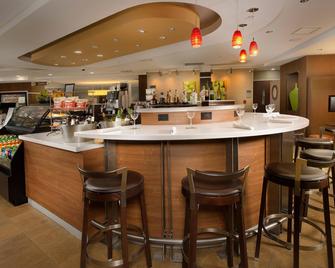 Courtyard by Marriott Waldorf - Waldorf - Bar