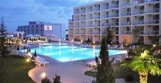 Atlantis Resort and Spa - Burgas - Pool