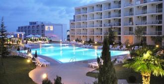 Atlantis Resort and Spa - Burgas - Piscina