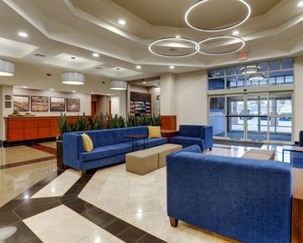 Drury Inn & Suites St. Louis Arnold - Arnold - Лоббі