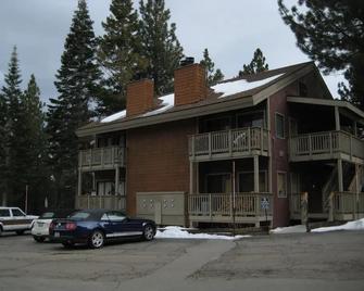 Hidden Valley Condominiums - Mammoth Lakes - Building