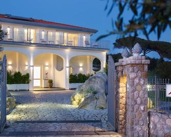 Casa Colarusso - Massa Lubrense - Edificio