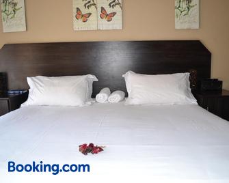 Oasis Of Life Guest House - Emalahleni - Habitación